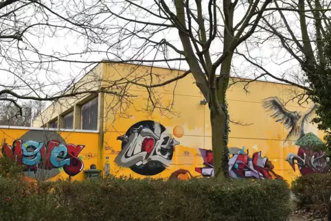 Neue Heizung und Lüftung: Die Ellerstadter Schulturnhalle wird neu ausgestattet.