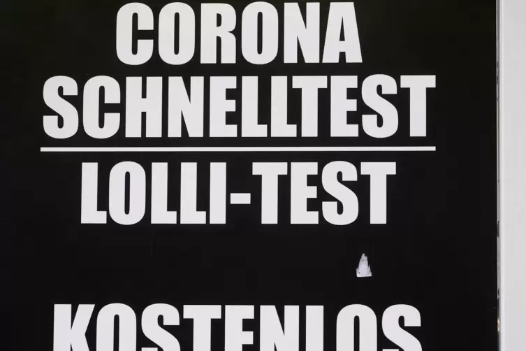 Dass Lolli-Tests weniger verlässlich sind als andere Antigen-Schnelltests, bestätigen weder das Robert-Koch- noch das Paul-Ehrli