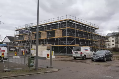 Die Kindertagsstätte in der Pestalozzistraße wird derzeit in Holzbauweise errichtet. 