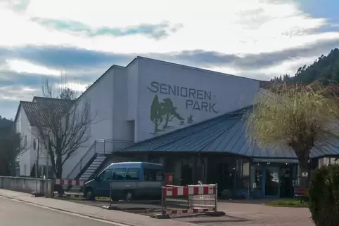Mehr als 40 Corona-Fälle gab es zuletzt im Seniorenpark in Hinterweidenthal. Die Infektionen blieben zumeist ohne Folgen.