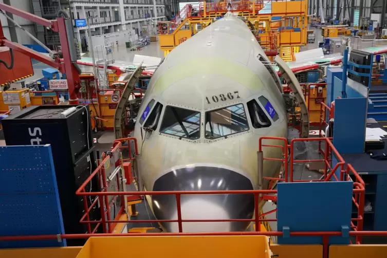 Anteilseigner des Flugzeugbauers Airbus können sich wieder über eine Dividende freuen.