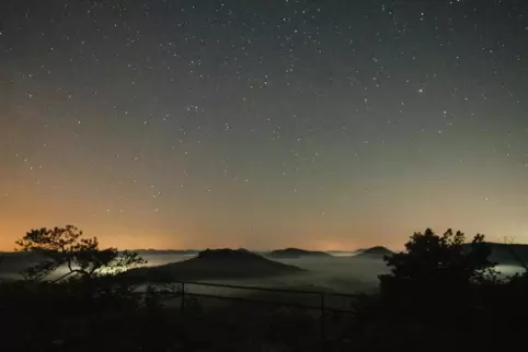 Das Biosphrenreservat Pfälzerwald hat das Projekt „Sternenpark“ ins Leben gerufen, um das Bewusstsein für Lichtverschmutzung zu 