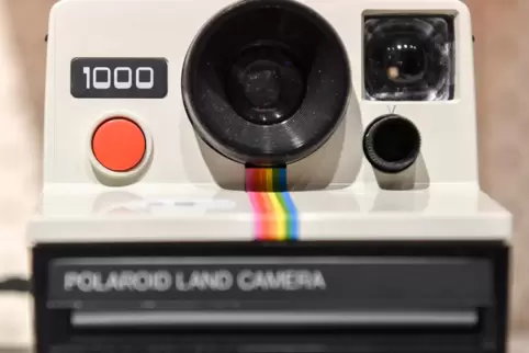  Eine Polaroid-Sofortbildkamera aus den 1980er-Jahren. Am 21.Februar 1947 hat der US-Amerikaner Edwin Land in New York die erste