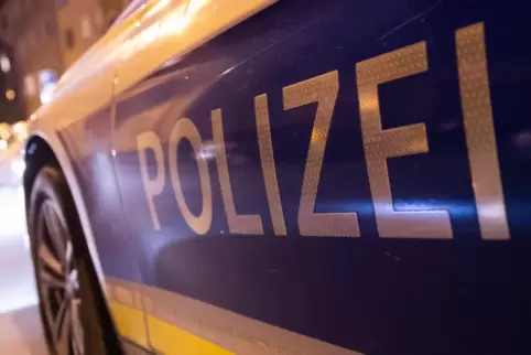 Die Polizei schließt nicht aus, dass es sich in beiden Fällen um denselben Täter handelt. 
