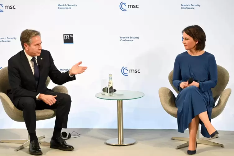 US-Au&szlig;enminister Antony Blinken am Freitag mit seiner deutschen Kollegin Annalena Baerbock zum Auftakt der Sicherheitskonferenz.