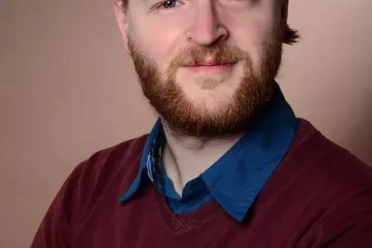 Benjamin Winkler ist Soziologe und arbeitet als Projektleiter und Experte f&uuml;r Reichs- und Verschw&ouml;rungsideologie bei der Amadeu 