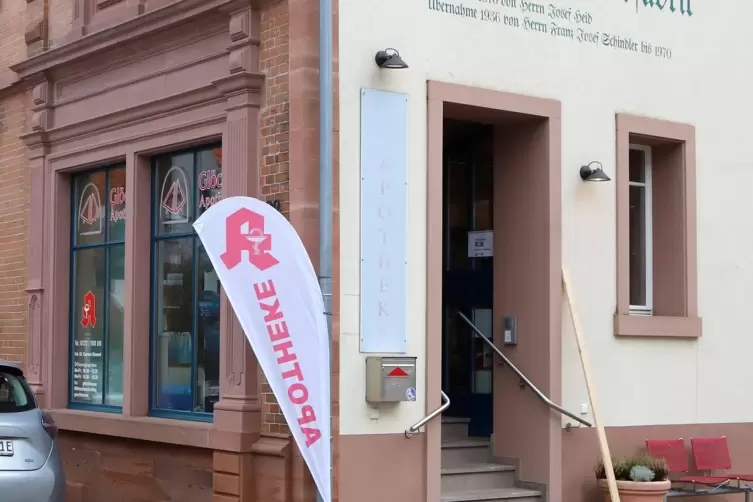 Ein Bewohner &uuml;ber der Gl&ouml;ckel-Apotheke in Neupotz hat die T&auml;ter gesehen. 