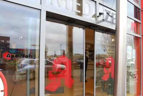 Apotheker Ludwig Trauth hat die Täter in seiner Landauer Apotheke in der Max-Planck-Straße auf frischer tat erwischt. 