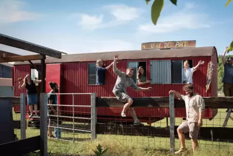 Das Klassenzimmer soll unter freiem Himmel sein. Zum Bauwagen des Waldkindergartens soll noch einer für die Naturschule hinzukom