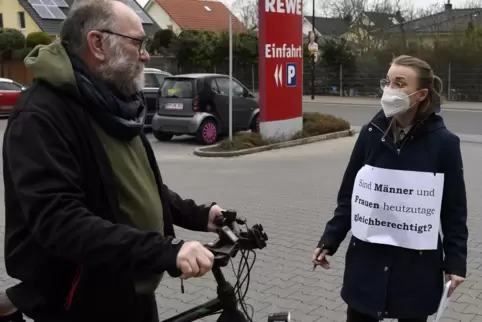 Machtdenken bei Männern sei nicht mit Gesetzen oder Verboten zu regeln, meint Martin Armingeon im Gespräch mit RedakteurinStefan