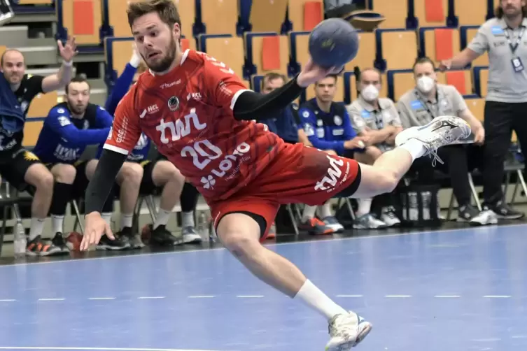 Ein wichtiger Spieler im Puzzle der Eulen Ludwigshafen: Alexander Falk. Das beteuern alle Verantwortlichen des Handball-Zweitlig