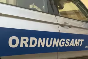 Das Ordnungsamt, die Polizei und der Zoll kontrollierten in der Nacht auf Samstag die Shisha-Lounge in Waldfischbach. Das Ordnungsamt, die Polizei und der Zoll kontrollierten in der Nacht auf Samstag die Shisha-Lounge in Waldfischbach.