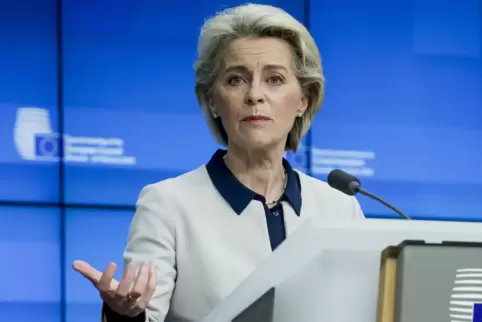 Will „giftige und schädliche Desinformation“ in Europa unterbinden: Kommissionspräsidentin von der Leyen.
