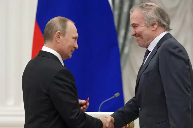Waleri Gergijew bekam von Putin einen Orden. 