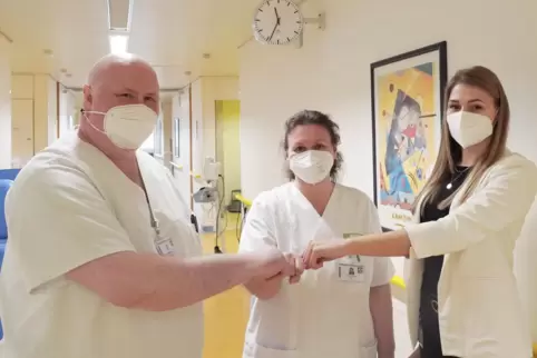  Jürgen Hünich und Katharina Klepca (Mitte) arbeiten im Flexteam des Westpfalz-Klinikums in Kaiserslautern. Jessica Ulrich ist i
