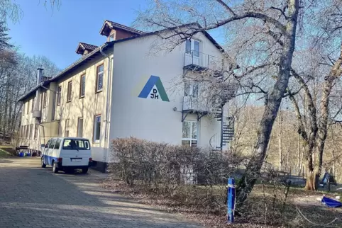 In der ehemaligen Jugendherberge in Steinbach laufen die Vorbereitungen, um Kriegsflüchtlinge aufzunehmen. 