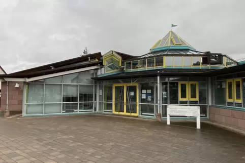 Auch die Benutzungsgebühr für das Festhaus in Winnweiler wird angehoben.
