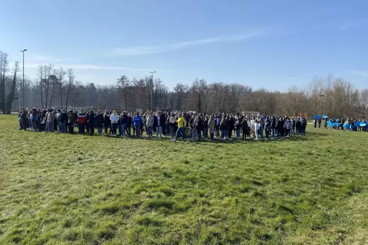 Mit einer Schweigeminute wurde an die Kriegsopfer gedacht.