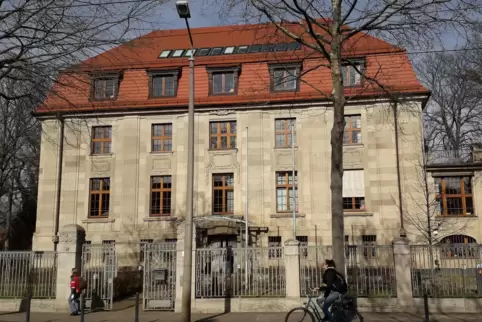 Die Villa Sack, Sitz des Fünften BGH-Strafsenats in Leipzig. Nach dem das BGH die Revision der Verteidigung und der Saarbrücker 