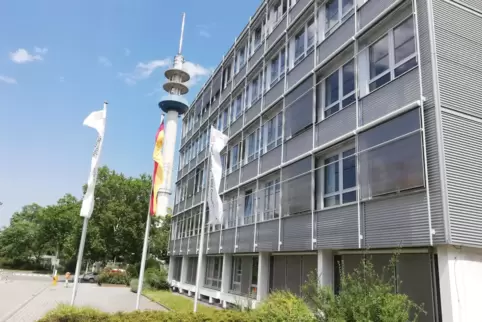 Im vergangenen Jahr hat die Hochschule für Wirtschaft und Gesellschaft in der Ernst-Boehe-Straße ihr 50. Jubiläum gefeiert. 