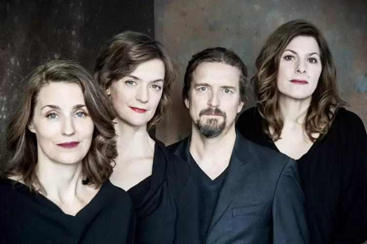 Das Tetzlaff-Quartett mit Hanna Weinmeister, Tanja und Christian Tetzlaff sowie Elisabeth Kufferath.