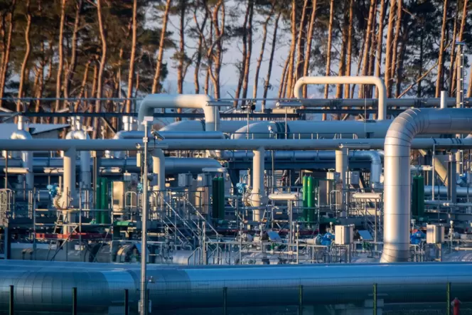 Deutschland bezog bisher über die Hälfte seines Erdgasbedarfs aus Russland. Das Foto zeigt Rohrsysteme und Absperrvorrichtungen