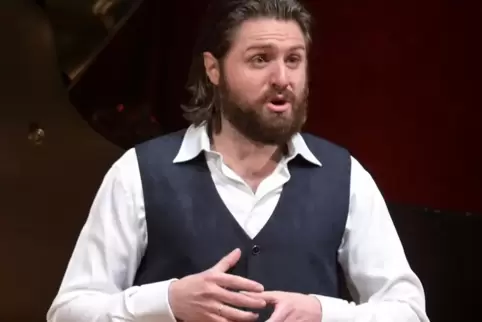Konstantin Kimmel sang in der Pirmasenser Festhalle.