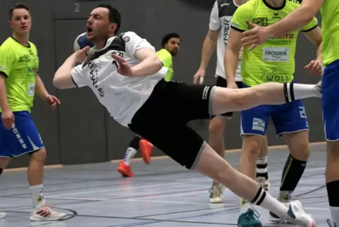 TuS-Kreisläufer Niklas Jung erzielte gegen Bingen acht Tore. 