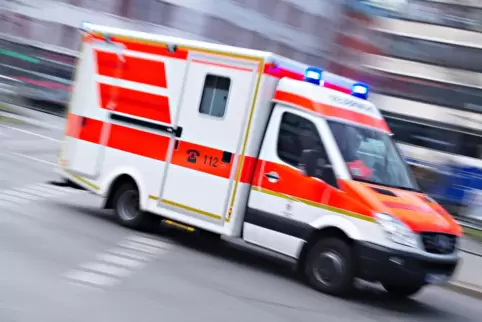 Wer im Auftrag einer Organisation, wie etwa dem Deutschen Roten Kreuz, im Einsatz ist, ist über eine Berufsgenossenschaft versic