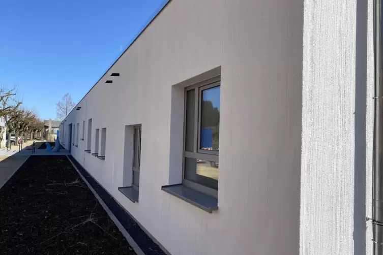 Der Kindergarten von der Gabelsbergerstra&szlig;e aus gesehen. 