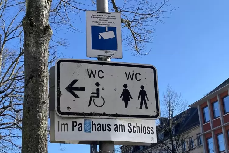 Am Stadtfest wird der Busbahnhof bereits video&uuml;berwacht. 