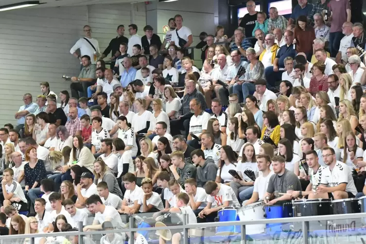 Die Zuschauerwand mit ihren Fans in der Westpfalzhalle braucht die Mannschaft von Drittligist SV 64 Zweibrücken vor allem wieder