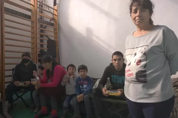 Sie haben es geschafft, &uuml;ber die ukrainische Grenze und in die Unterkunft in N&aacute;br&aacute;d in Ungarn zu kommen.
