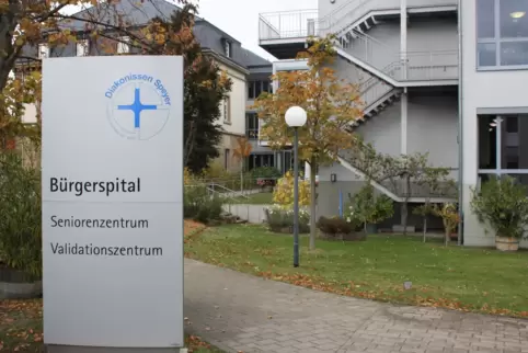 Wegen aktuell elf Corona-Fällen gilt für den Wohnbereich im Erdgeschoss des Bürgerspitals in Wachenheim ein Besuchsverbot. 