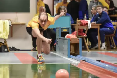 Kuhardts Spitzenspieler Markus Wingerter gewann das Prestigeduell mit dem Pirmasenser Pascal Jestädt. 