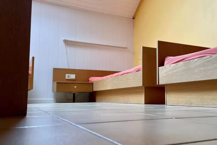 Derzeit werden die Zimmer f&uuml;r die Fl&uuml;chtlinge vorbereitet. 