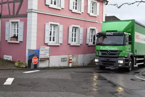 In der Hauptstraße in Herxheim kommt es immer wieder zu Unfällen mit Lastwagen. 