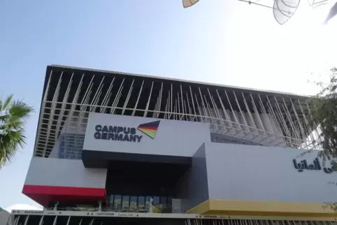Bei der Weltausstellung in Dubai hat Nils im deutschen Pavillon auch die Pfalz entdeckt.