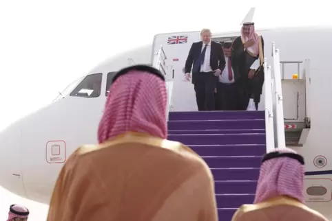 Hat engen Kontakt zum saudischen Prinzen: Boris Johnson (oben links). 
