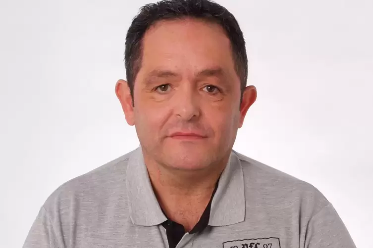 Jorge Castro Olmo trainiert die VfL-Jugend.