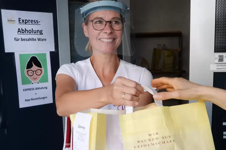 Bei der B&auml;ckerei Liebenstein &ndash; hier die Express-Abholung w&auml;hrend der Corona-Krise &ndash; wird &uuml;ber Preiserh&ouml;hungen noch beraten. 