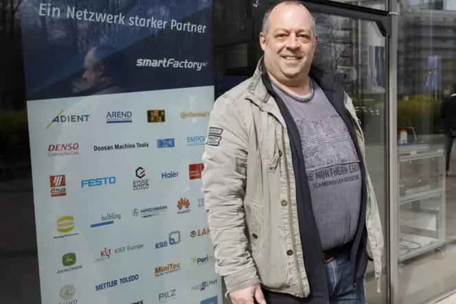 Seit 2018 Hausmeister am Deutschen Forschungszentrum für Künstliche Intelligenz: Carlos Mota. Seit 2018 Hausmeister am Deutschen Forschungszentrum für Künstliche Intelligenz: Carlos Mota.