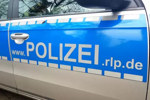 Die Polizei hofft auf Hinweise zu der Unfallflucht in der Ilbesheimer Hauptstraße.