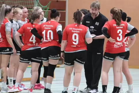 FSG-Trainer Björn Stoll mit seinem Team.