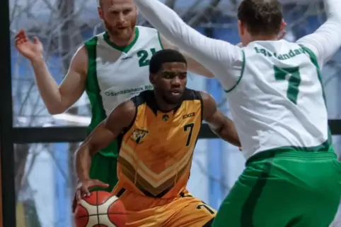 Für BBC-Neuzugang Christopher Sanders (hier gegen Landau) war das Spiel gegen Oppenheim vorzeitig beendet. 