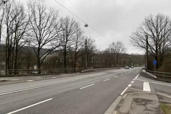 So wenig Verkehr ist am Kleeblatt, im Westen Kaiserslautern selten. So wenig Verkehr ist am Kleeblatt, im Westen Kaiserslautern selten.