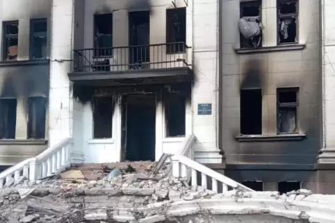 Das von Beschuss beschädigte Theater von Mariupol.