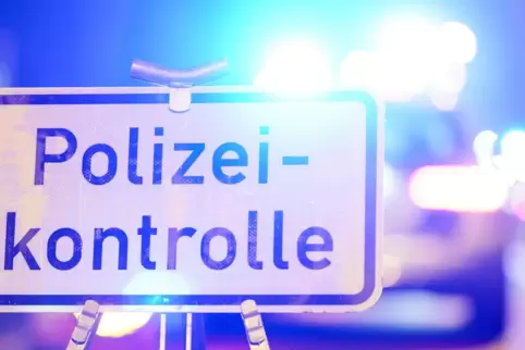 Verkehrsüberwachung: ein Schwerpunkt für die Speyerer Polizei. Verkehrsüberwachung: ein Schwerpunkt für die Speyerer Polizei.