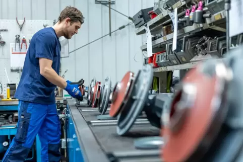Die KSB-Geschäftsleitung plant für die Fertigung der Standardpumpe Eta eine neue Produktionsstätte in Frankenthal. Die KSB-Geschäftsleitung plant für die Fertigung der Standardpumpe Eta eine neue Produktionsstätte in Frankenthal.