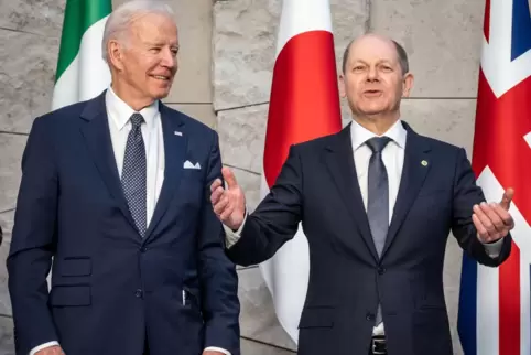 Fest an der Seite der Ukraine: Bundeskanzler Olaf Scholz (rechts) und US-Präsident Joe Biden.